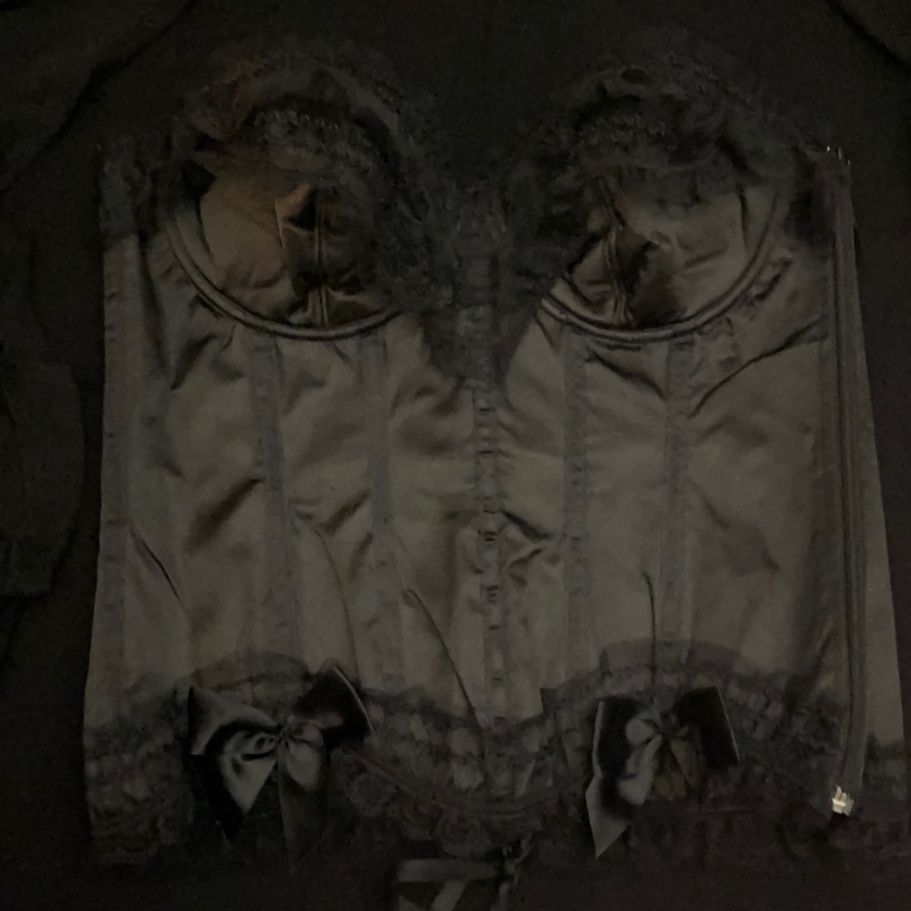 Sexy super amazing corset.